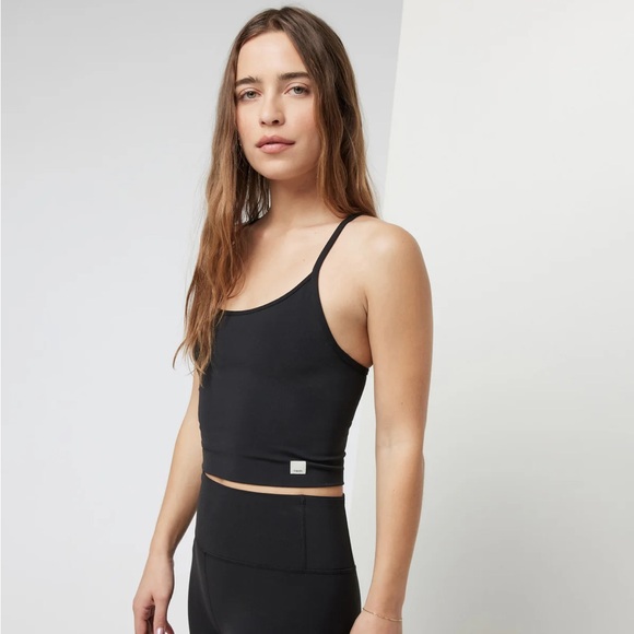 Vuori All The Feels Soft Bliss Blend Tank in Black VW1098 Size L - Picture 3 of 5